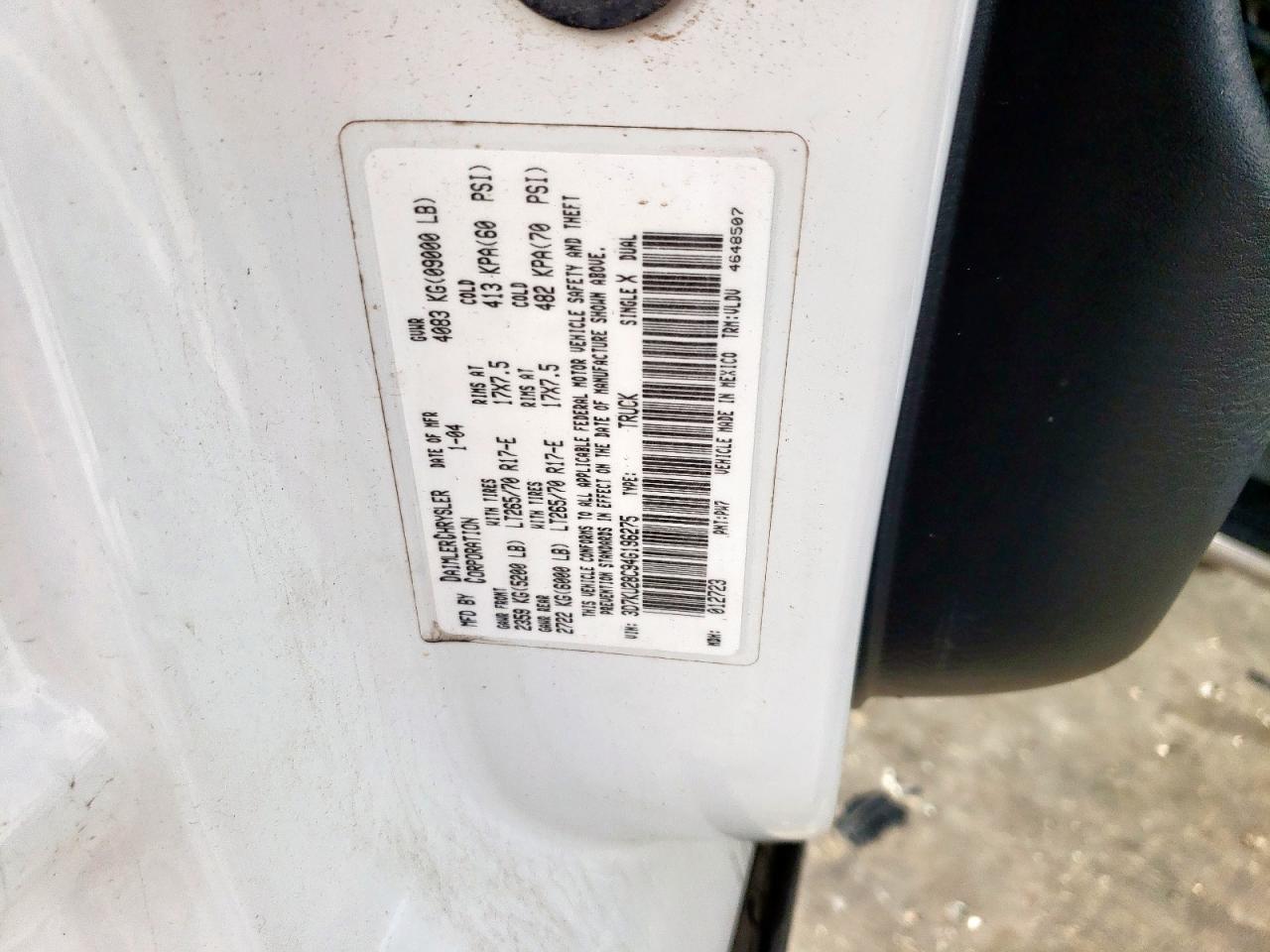 2004 Dodge RAM - Image 12