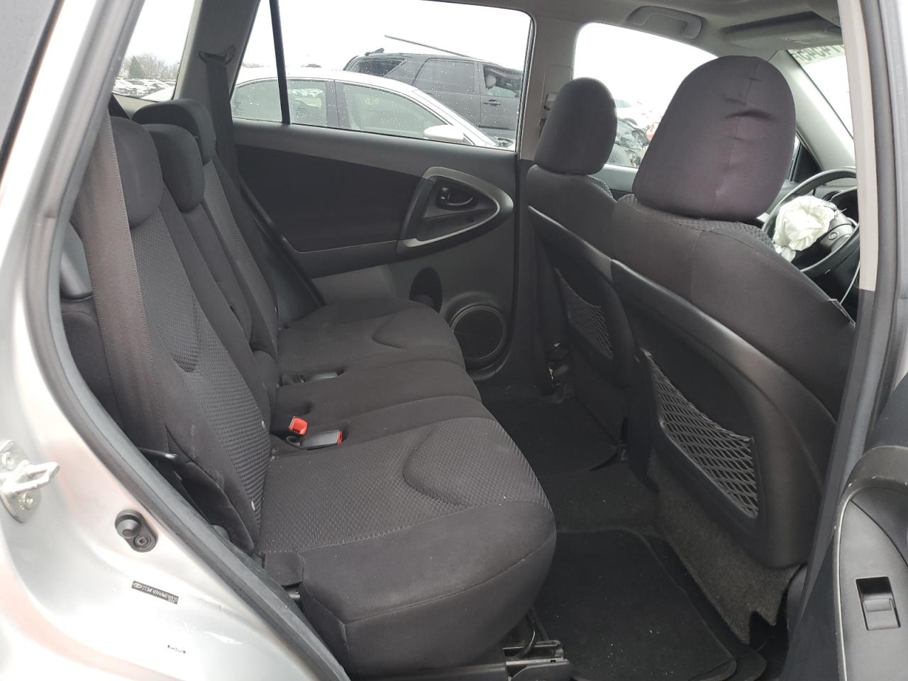 2010 Toyota RAV 4 - Image 10