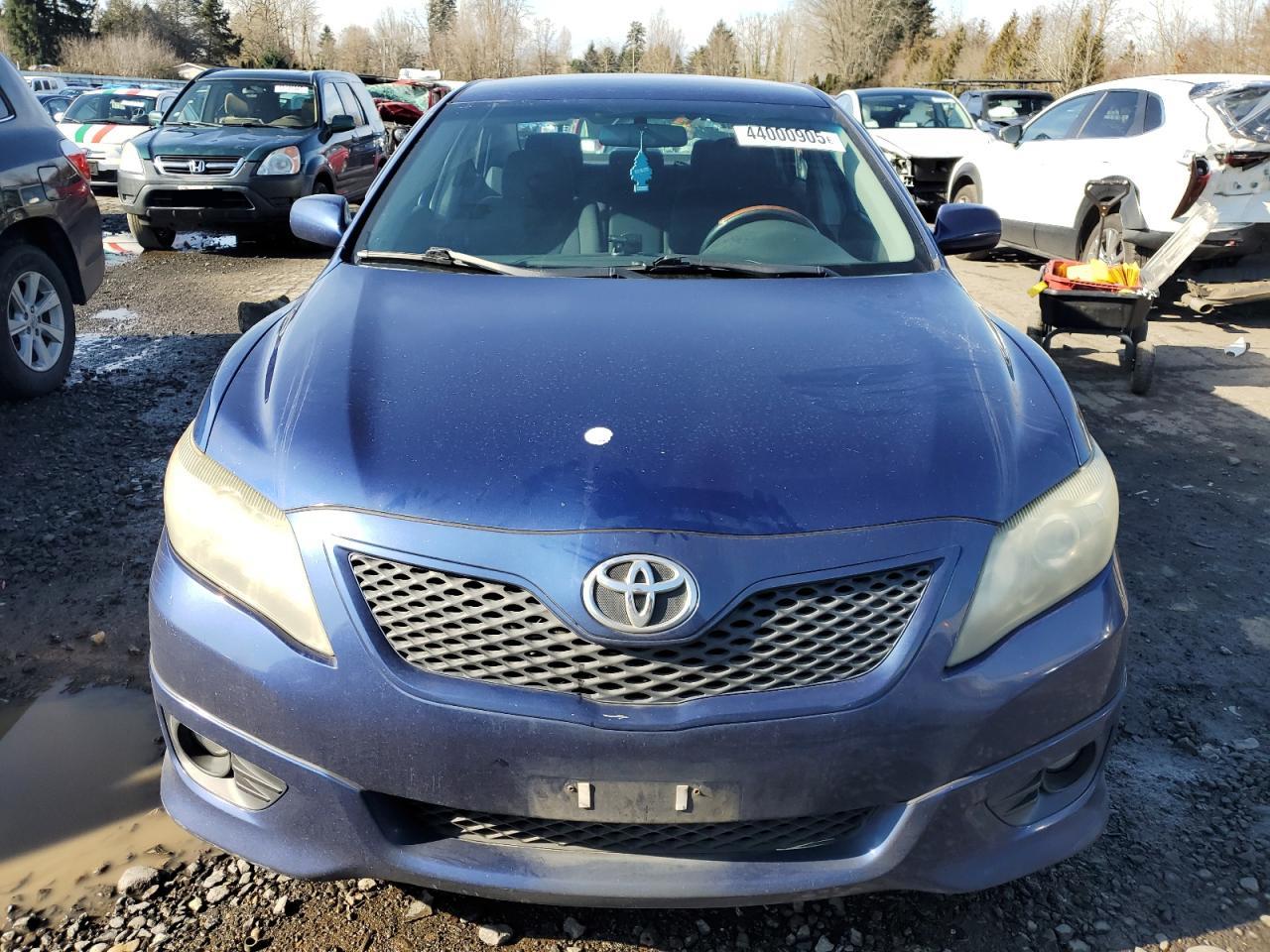 2010 Toyota Camry - Image 5