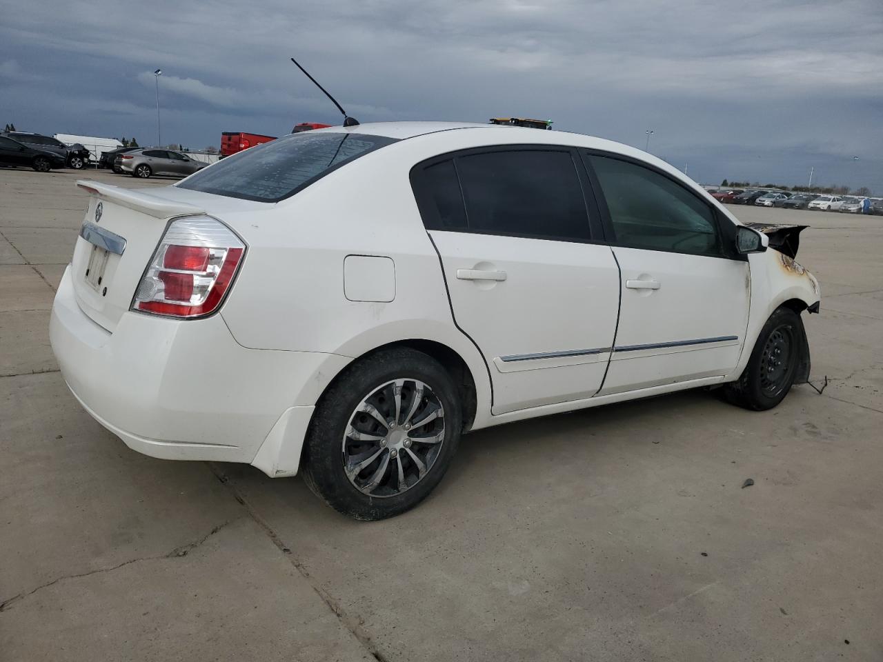 2011 Nissan Sentra - Image 3