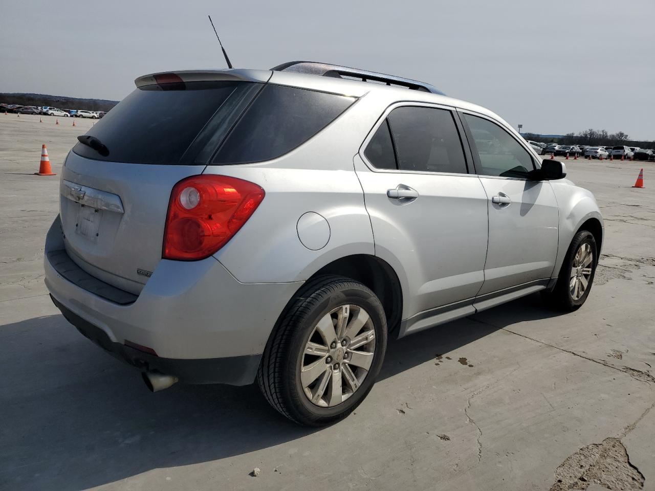 2011 Chevrolet Equinox - Image 3