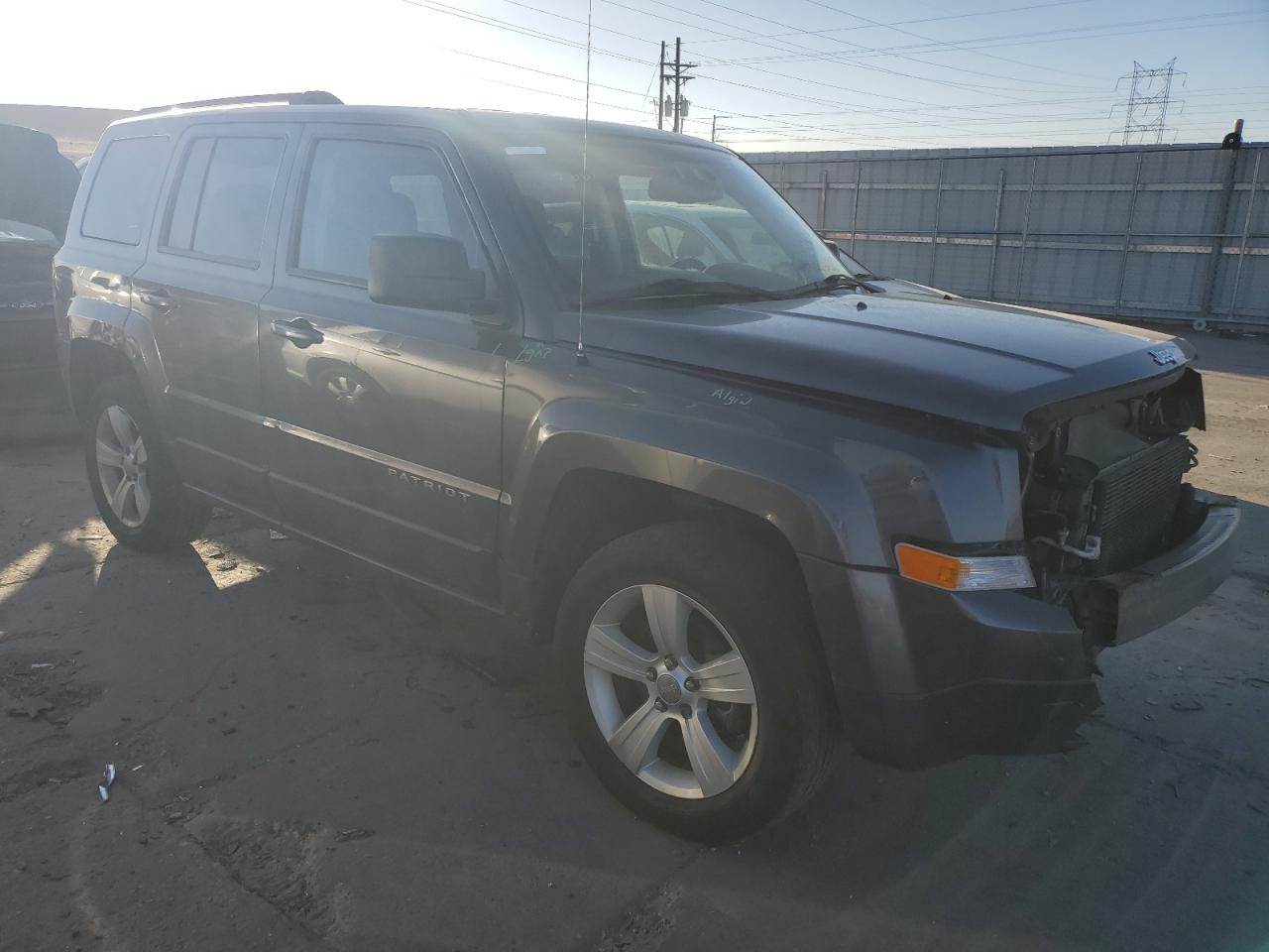 2016 Jeep Liberty (Patriot) - Image 4