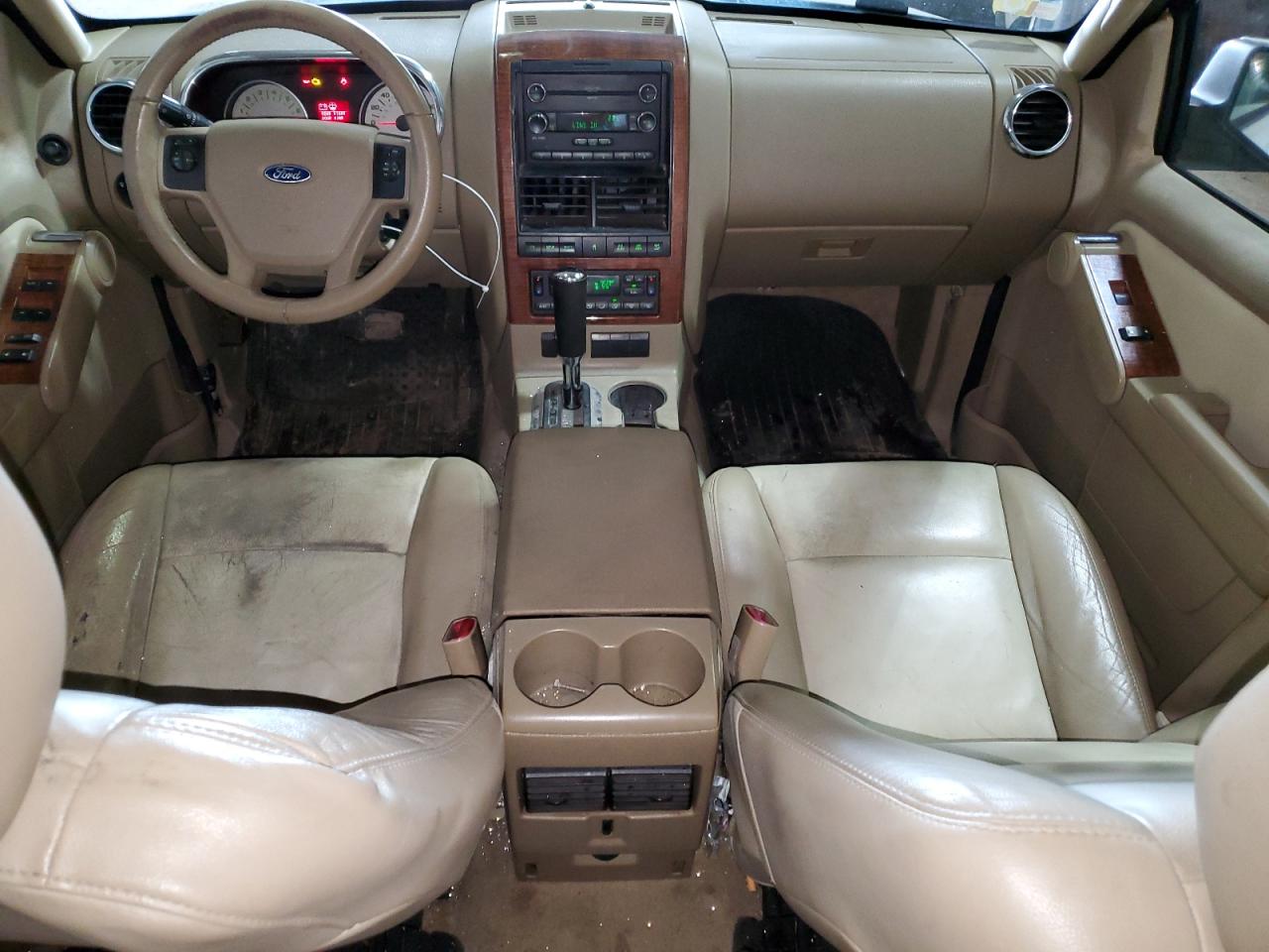 2008 Ford Explorer - Image 8