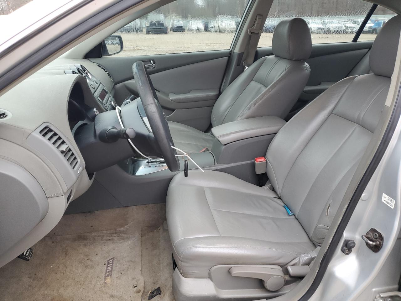 2010 Nissan Altima - Image 7