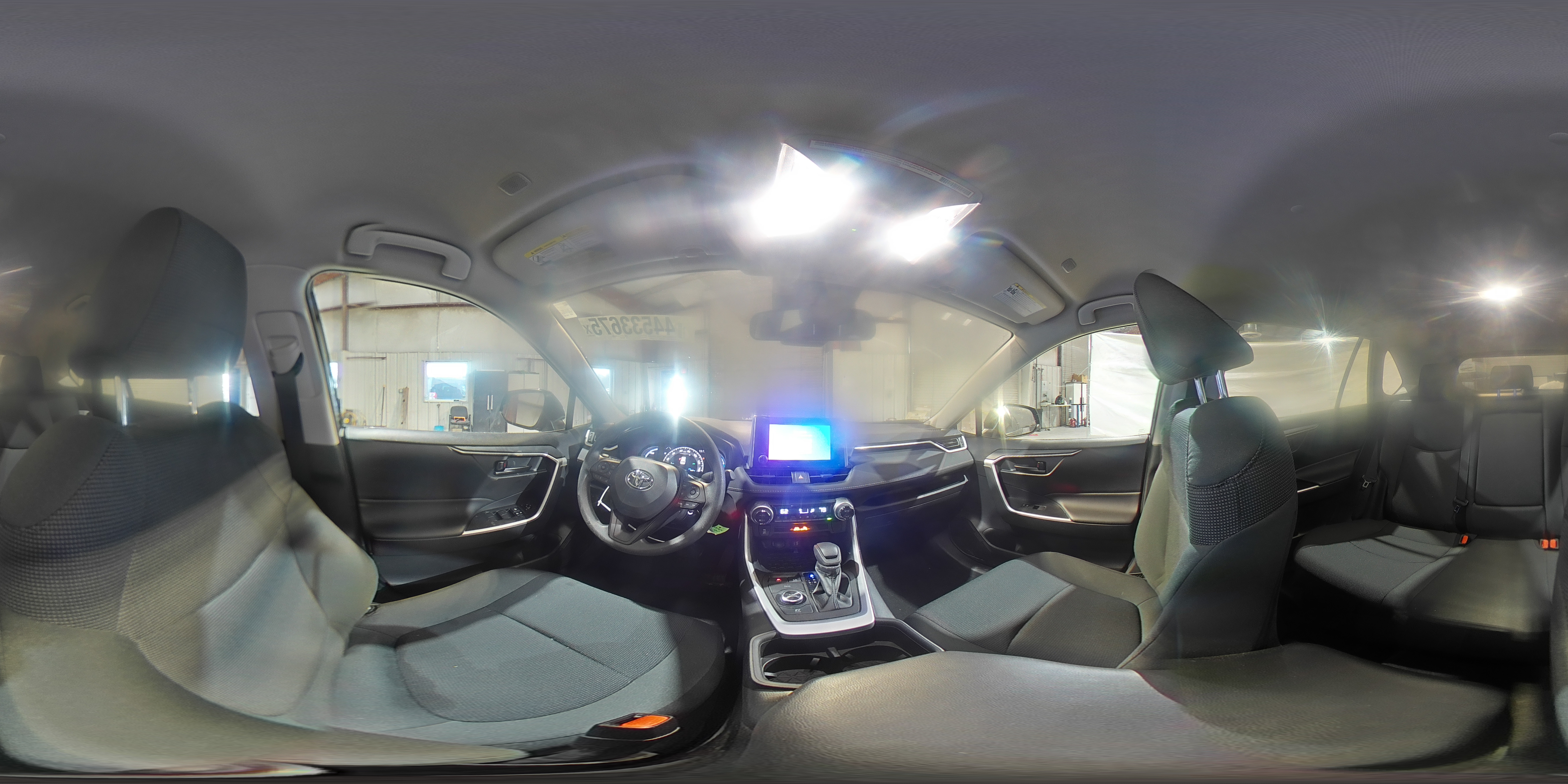 2023 Toyota RAV 4 - Image 14