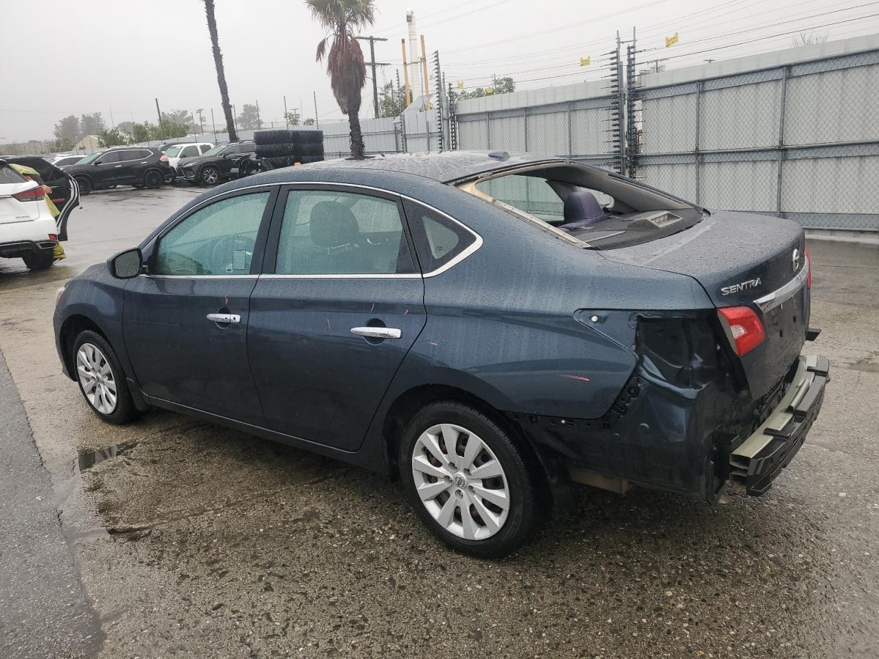 2016 Nissan Sentra - Image 2