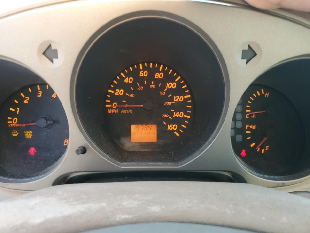 2002 Nissan Altima - Image 9