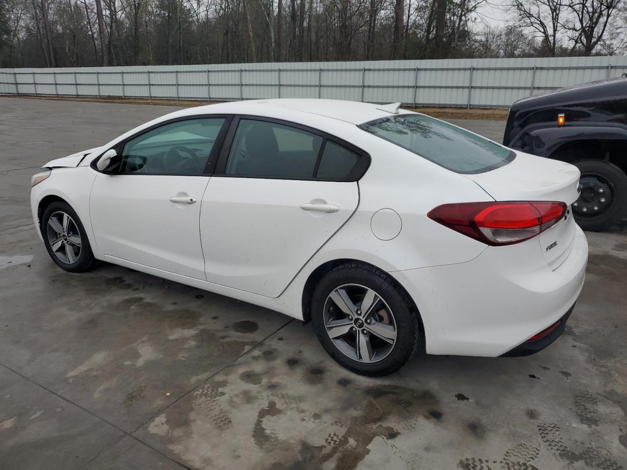 2018 Kia Forte - Image 2