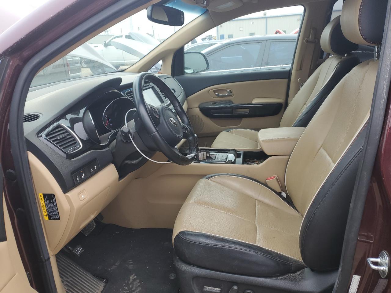 2015 Kia Sedona - Image 7