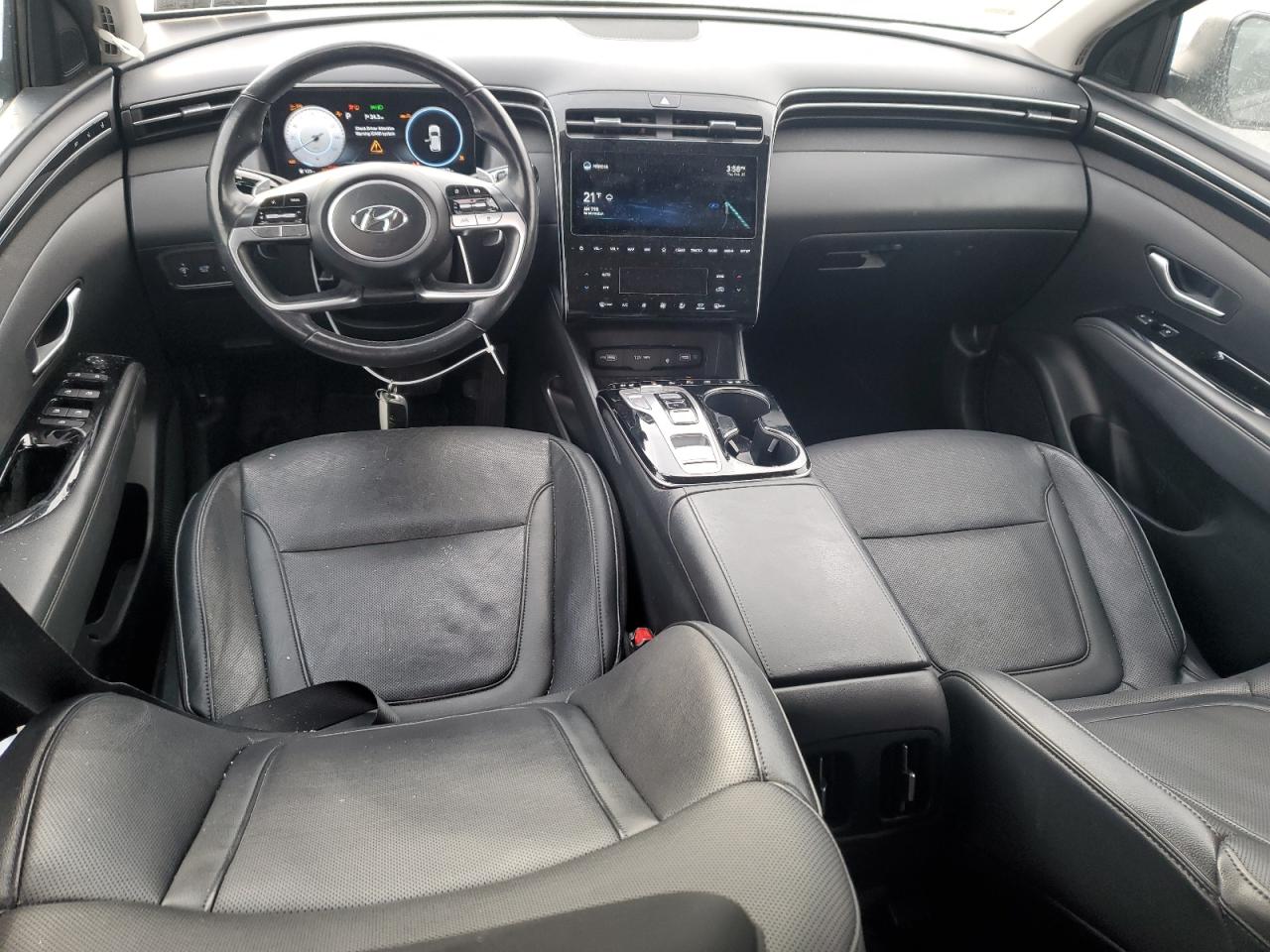 2022 Hyundai Tucson - Image 8