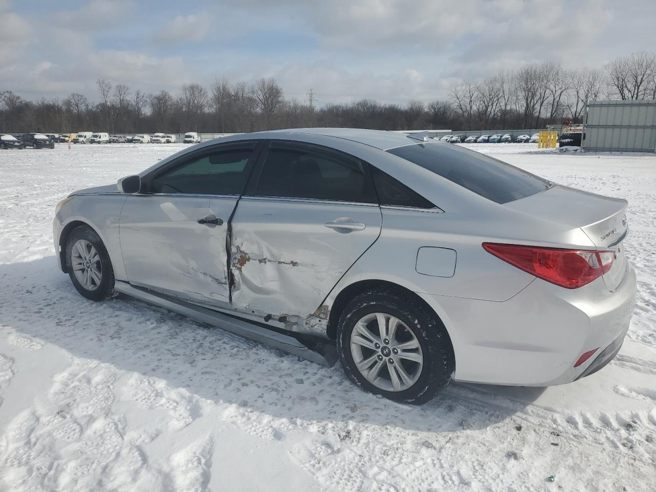 2014 Hyundai Sonata - Image 2