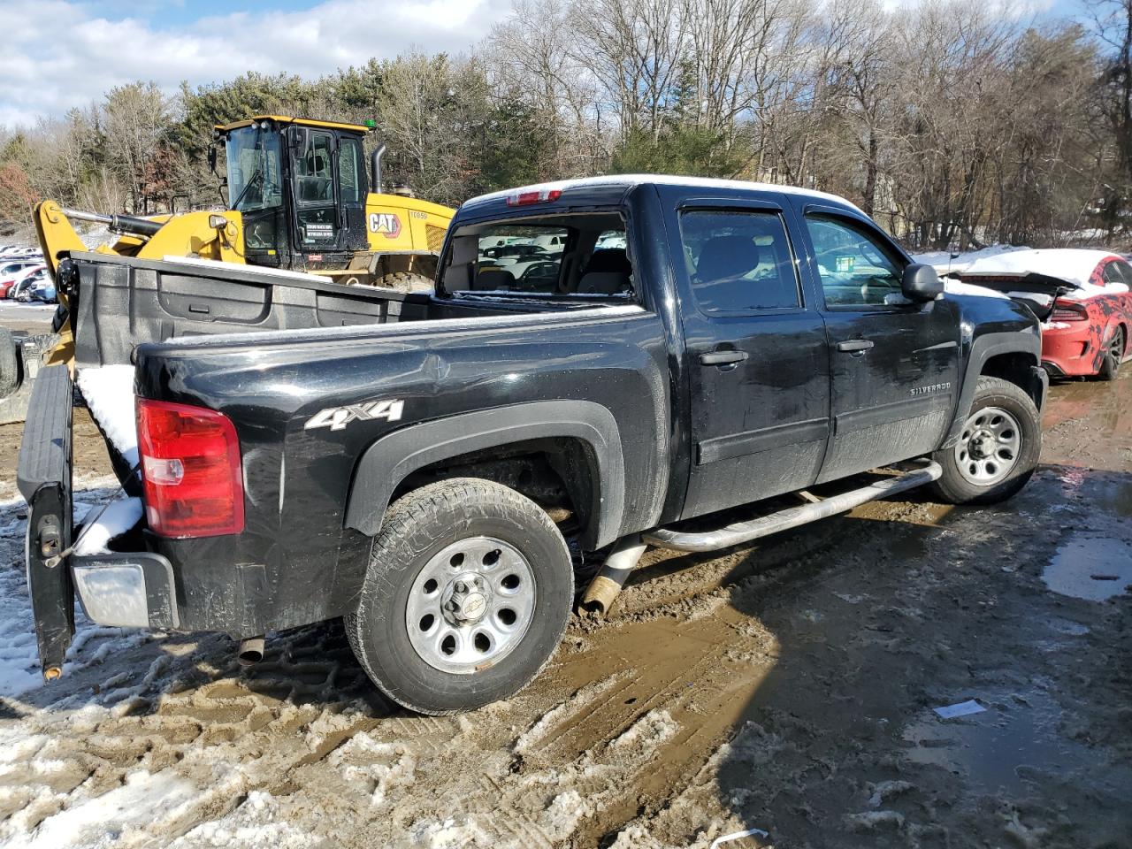 2011 Chevrolet Silverado - Image 3