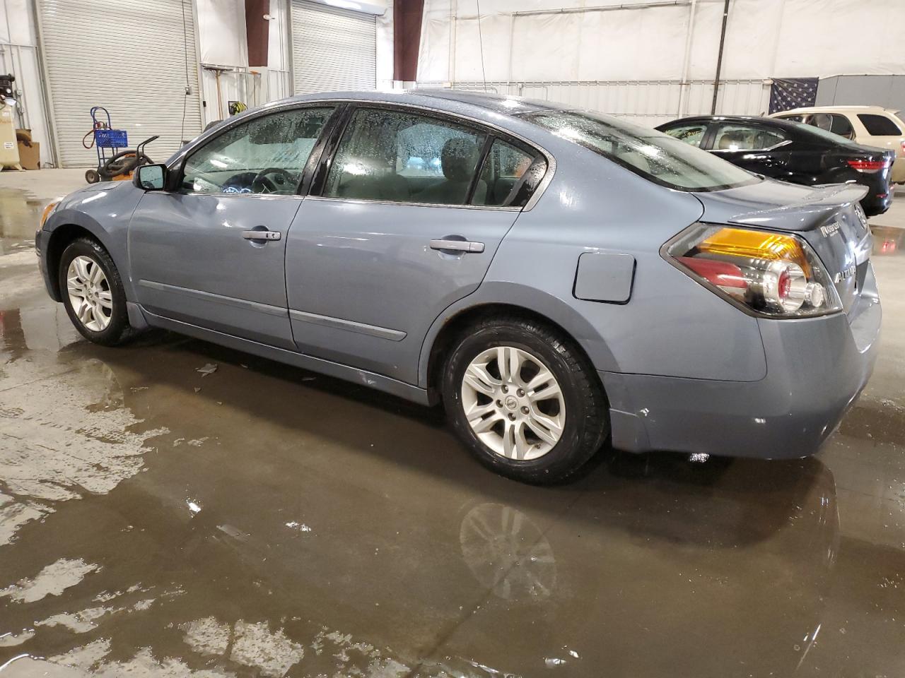 2012 Nissan Altima - Image 2