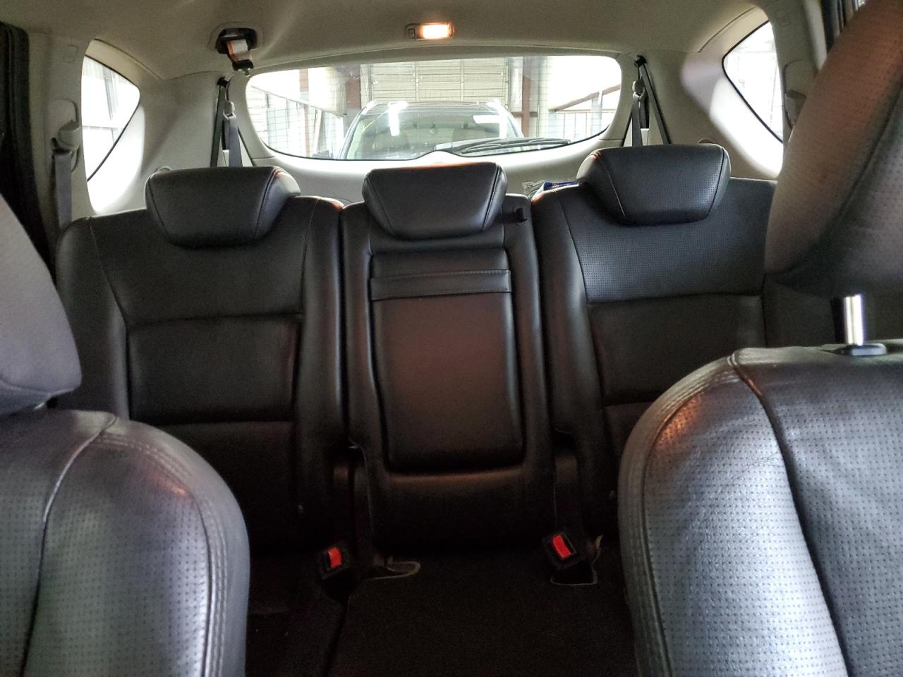 2006 Subaru Tribeca - Image 10