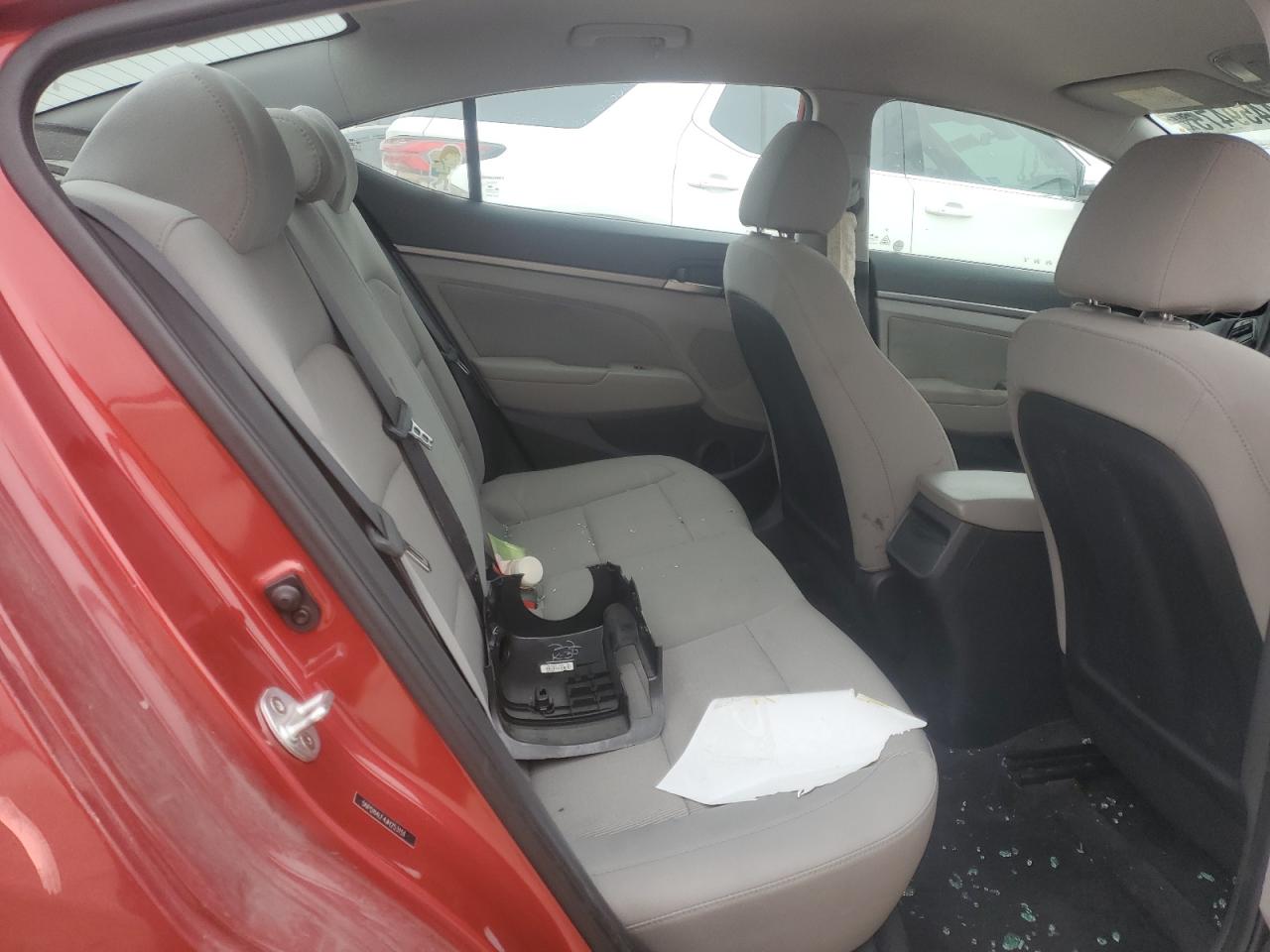 2018 Hyundai Elantra - Image 10