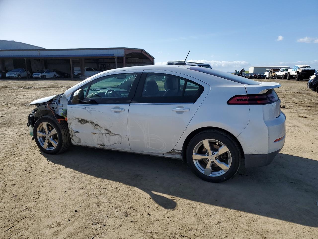 2015 Chevrolet Volt - Image 2