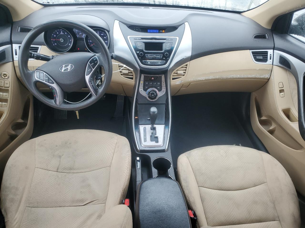 2013 Hyundai Elantra - Image 8