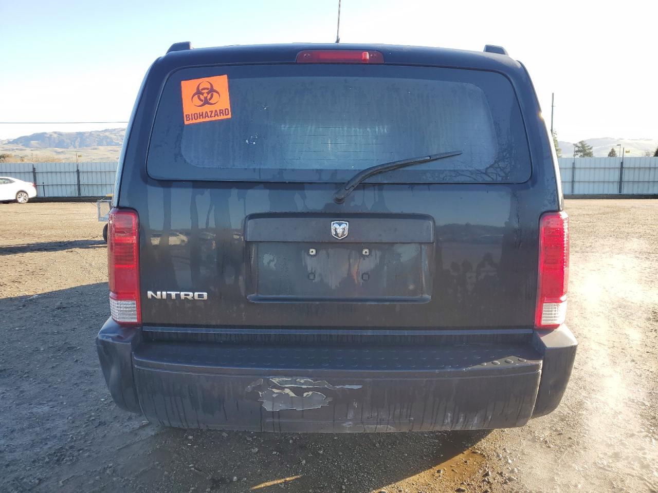 2007 Dodge Nitro - Image 6