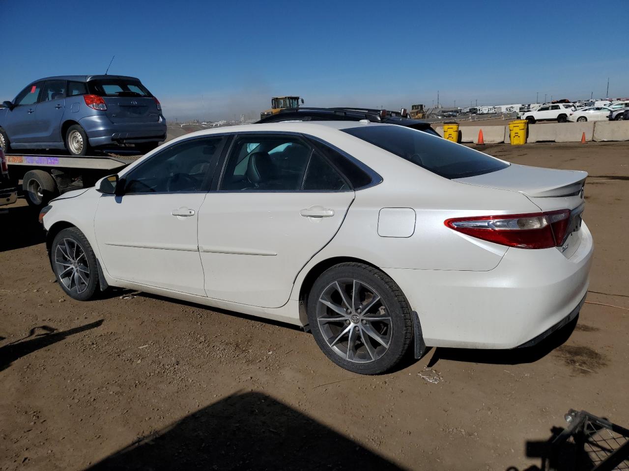2015 Toyota Camry - Image 2