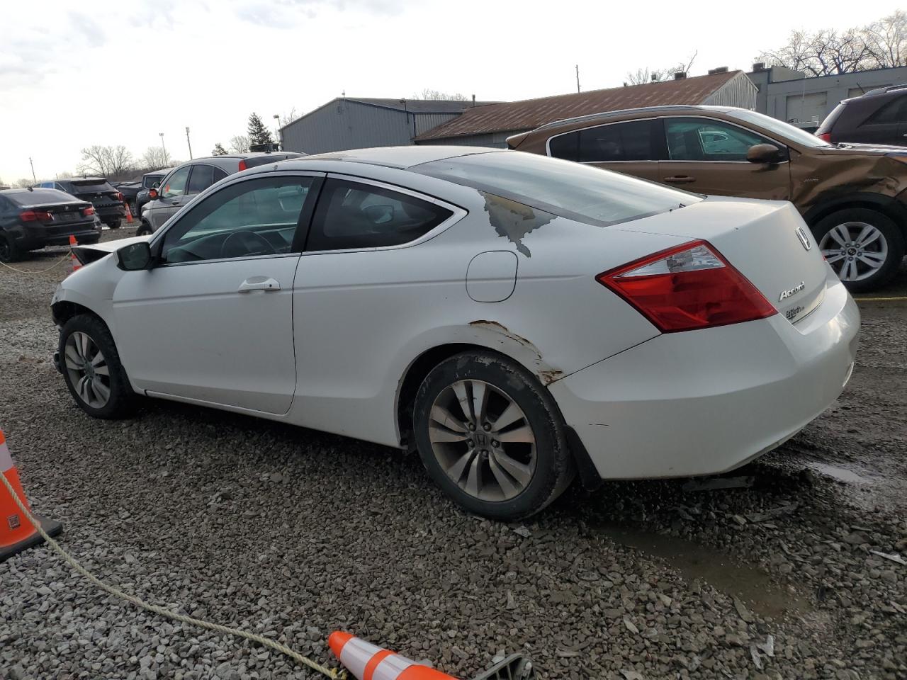2009 Honda Accord - Image 2