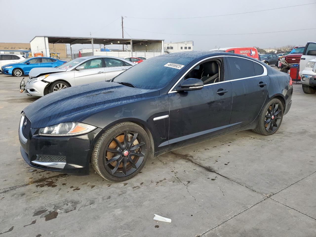 2015 Jaguar XF - Image 1