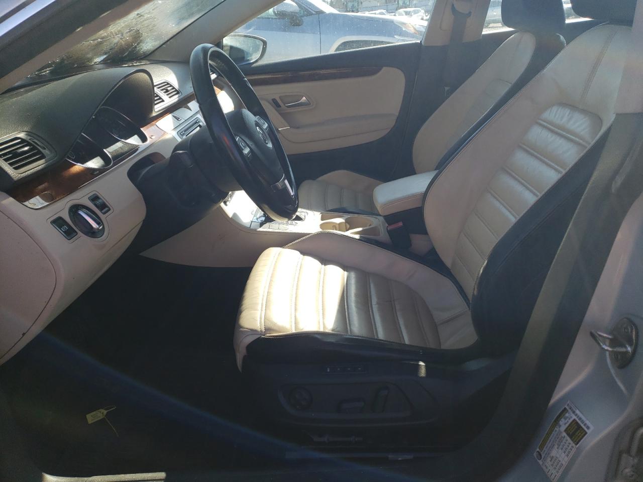 2010 Volkswagen Passat CC - Image 7