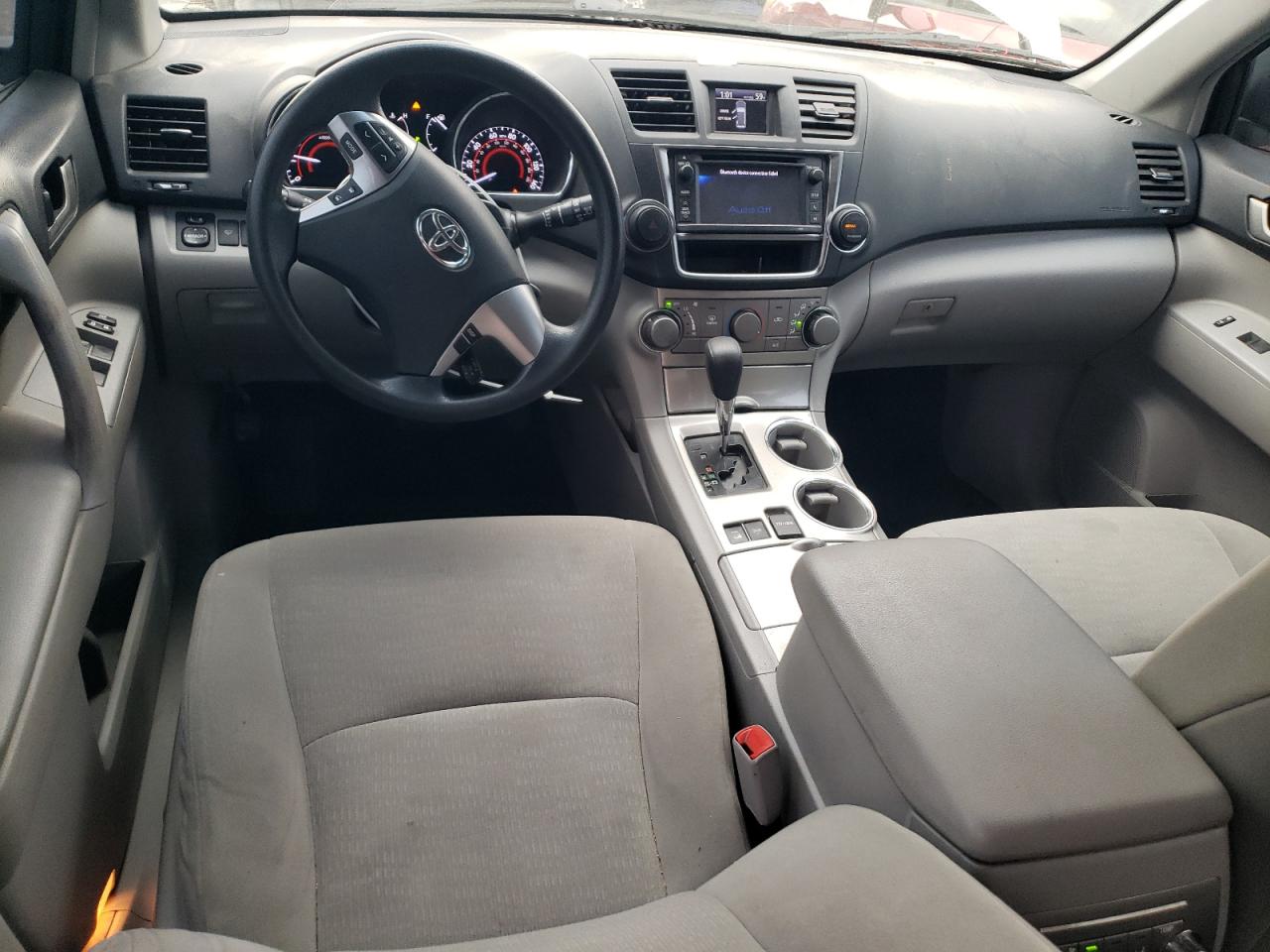 2013 Toyota Highlander - Image 8