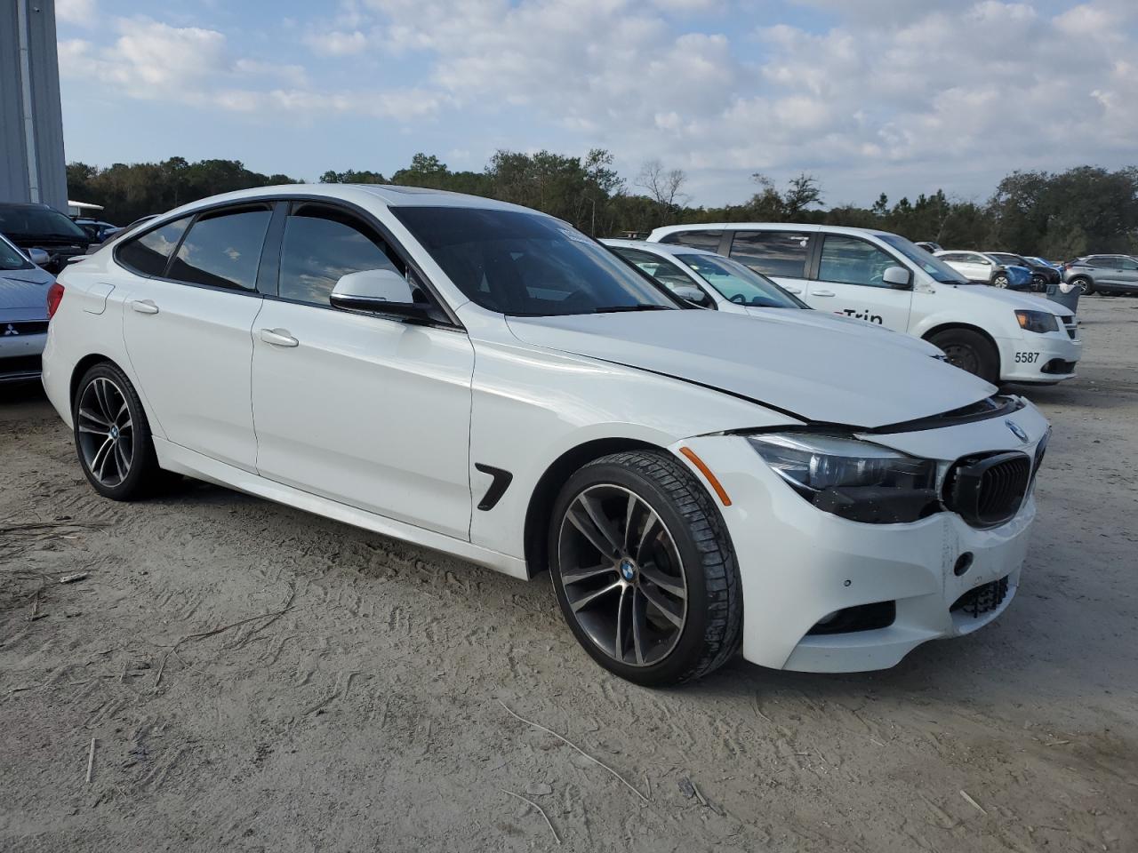 2017 BMW 3er - Image 4