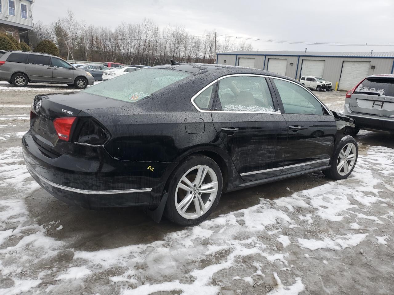 2014 Volkswagen Passat - Image 3