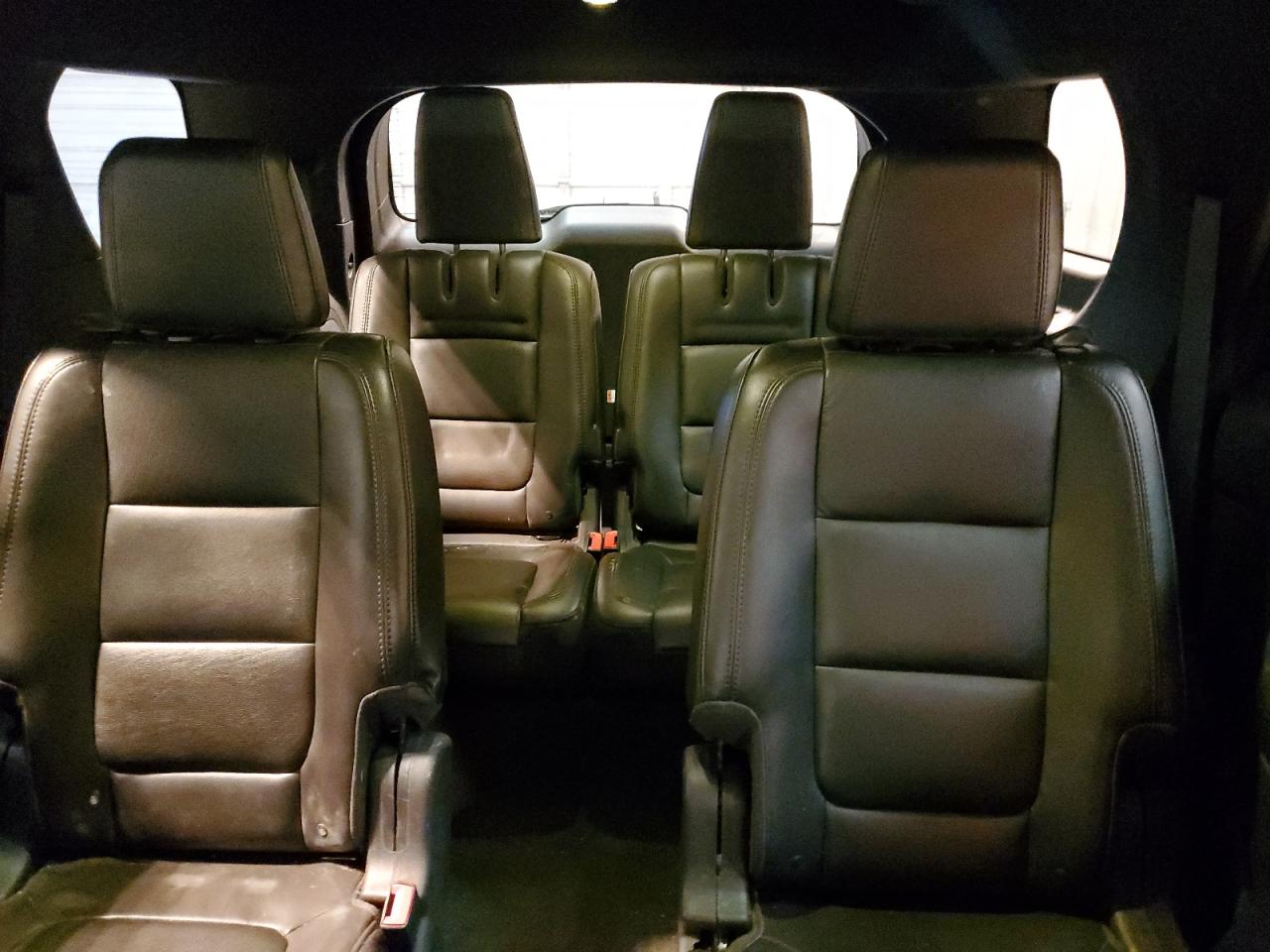 2013 Ford Explorer - Image 10
