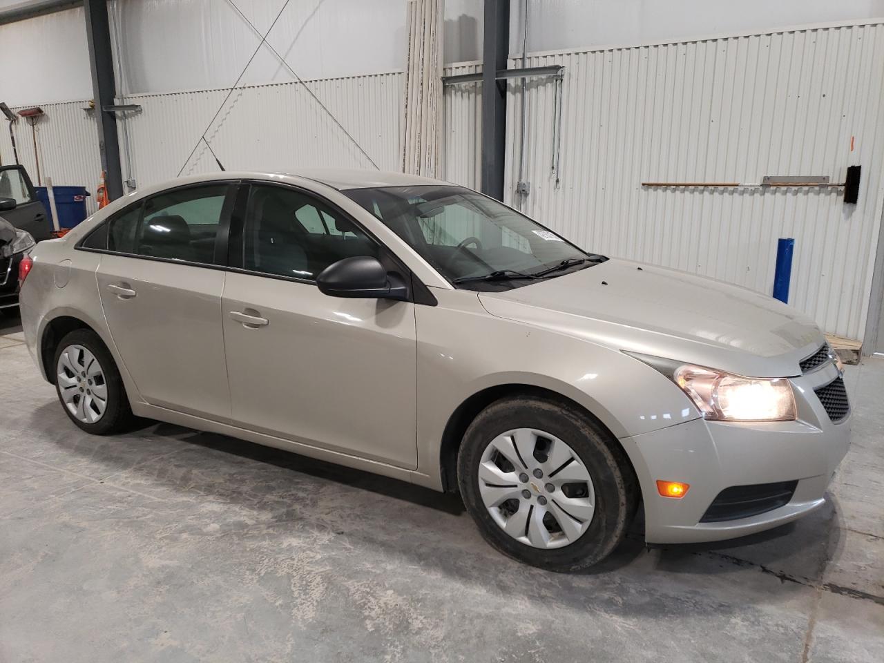 2013 Chevrolet Cruze - Image 4