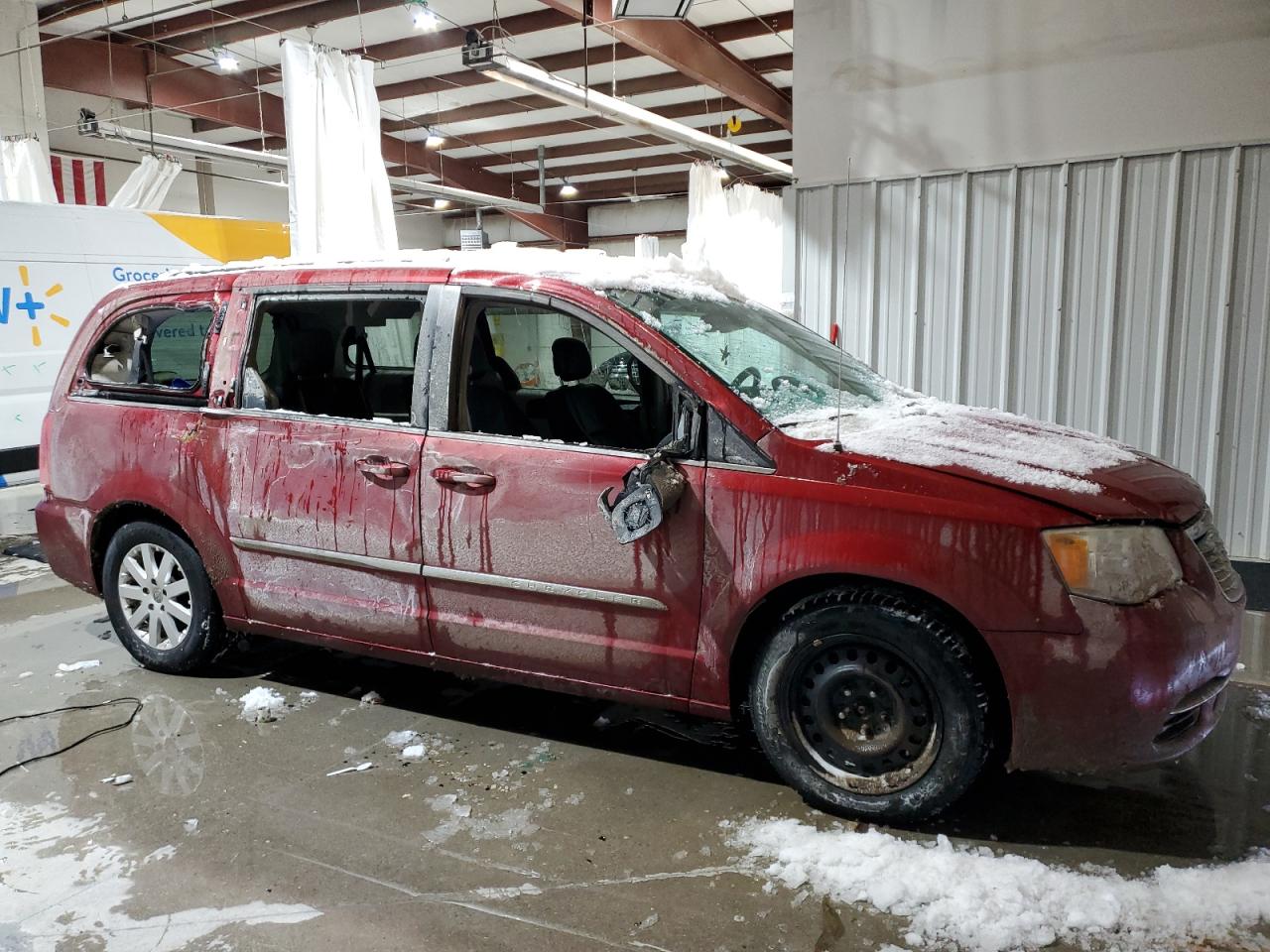 2014 Chrysler Town & Country - Image 4