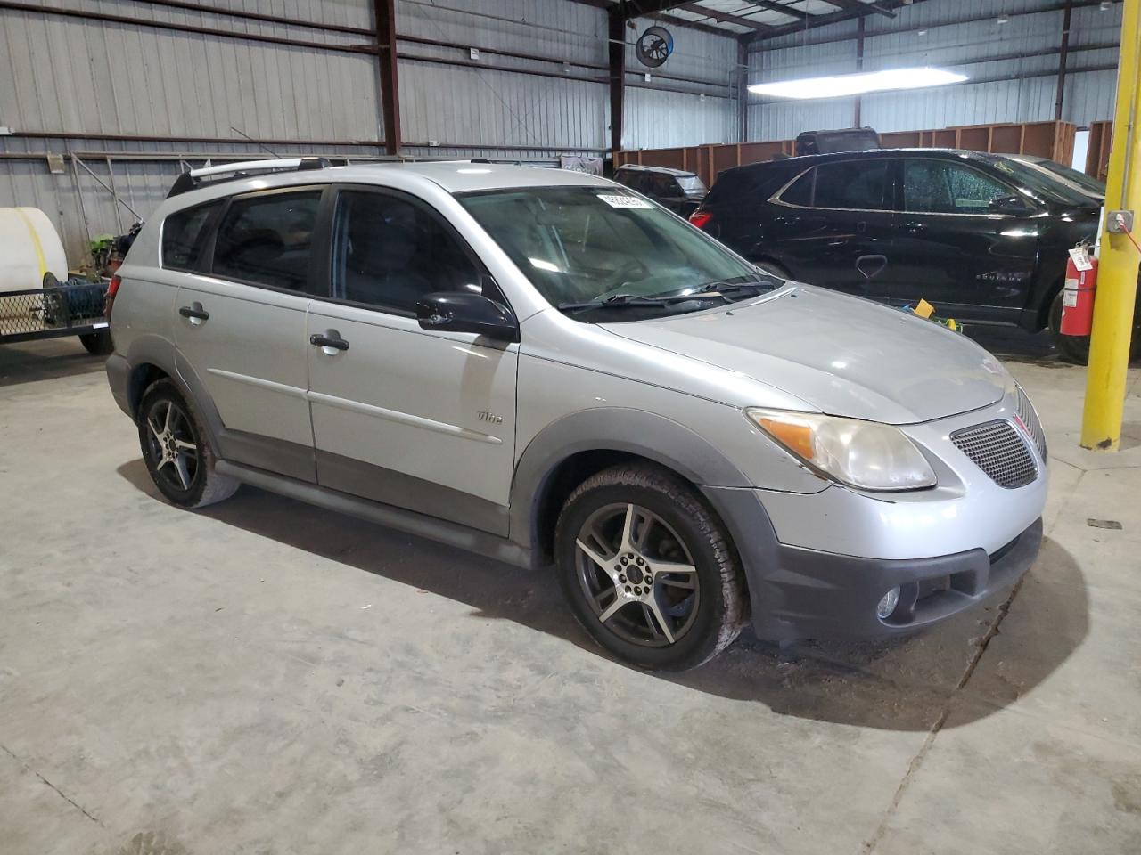 2006 Pontiac Vibe - Image 4