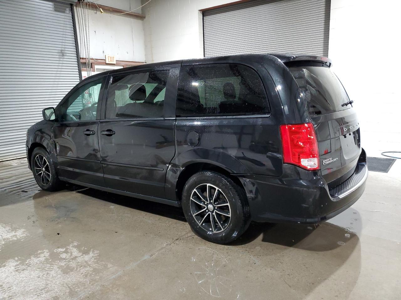 2017 Dodge Caravan - Image 2