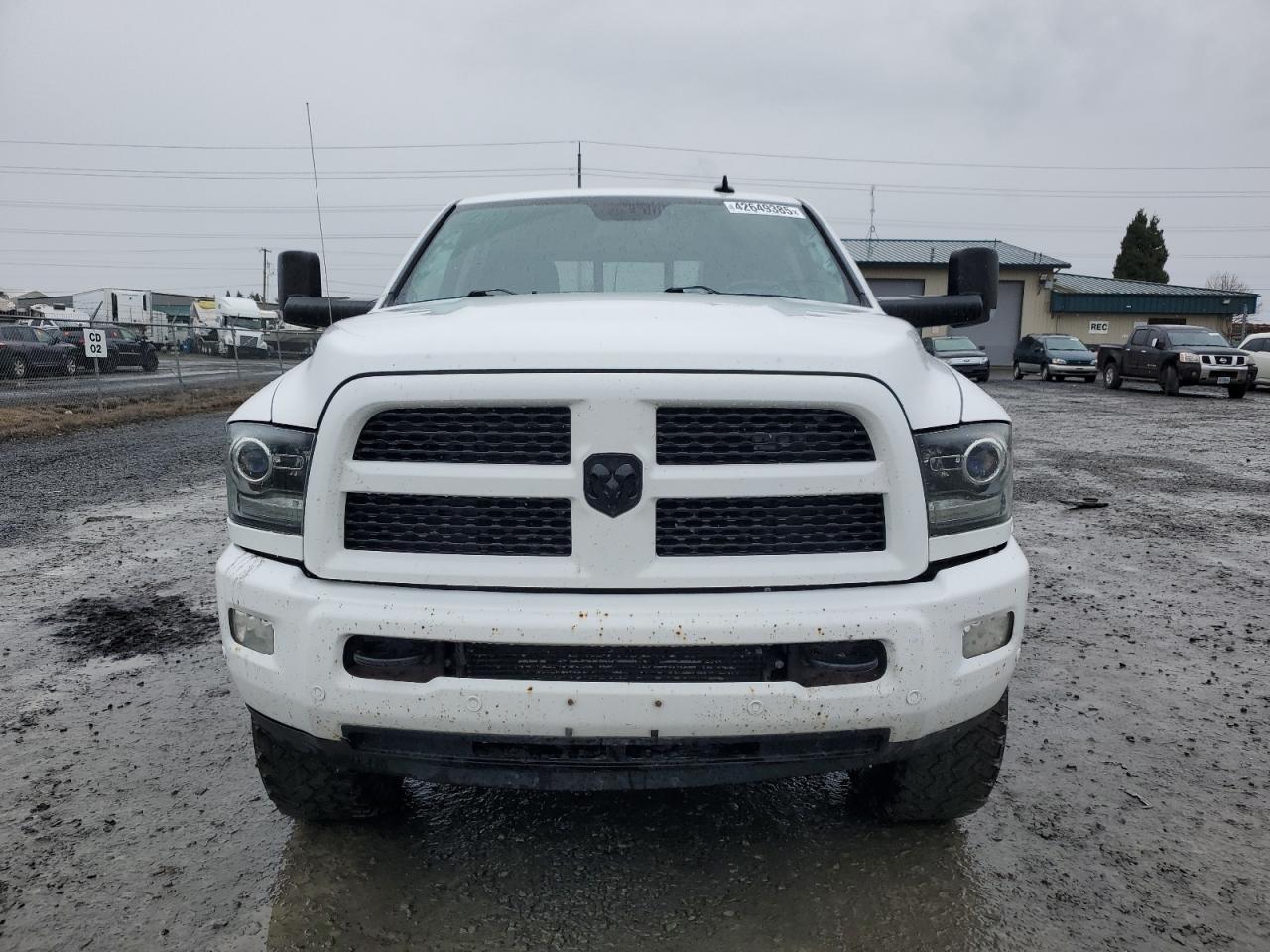 2016 RAM 3500 - Image 5
