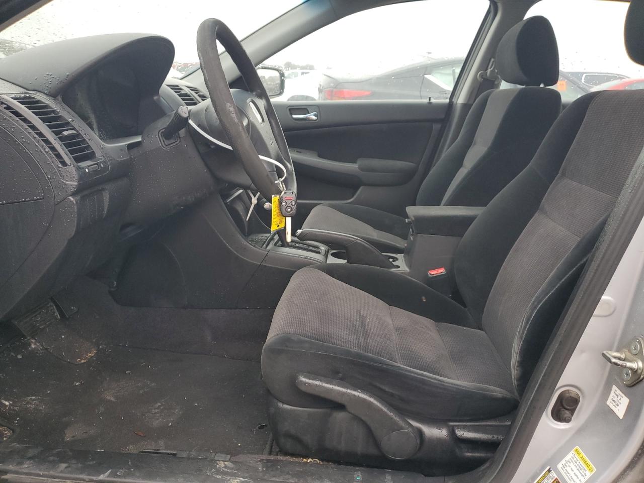 2004 Honda Accord - Image 7