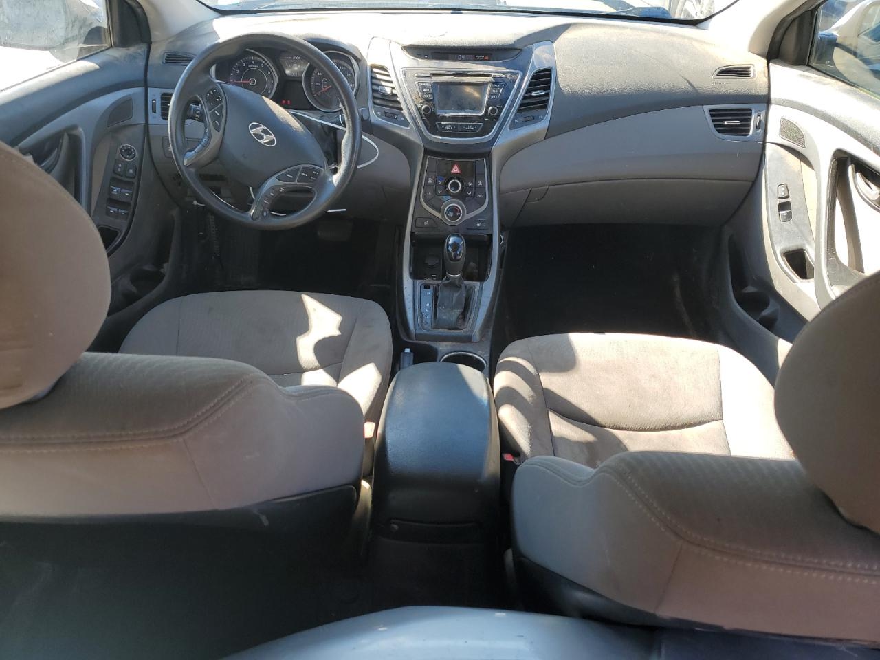2014 Hyundai Elantra - Image 8