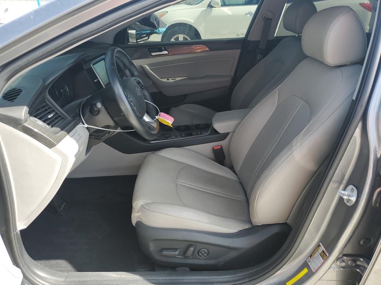 2018 Hyundai Sonata - Image 7