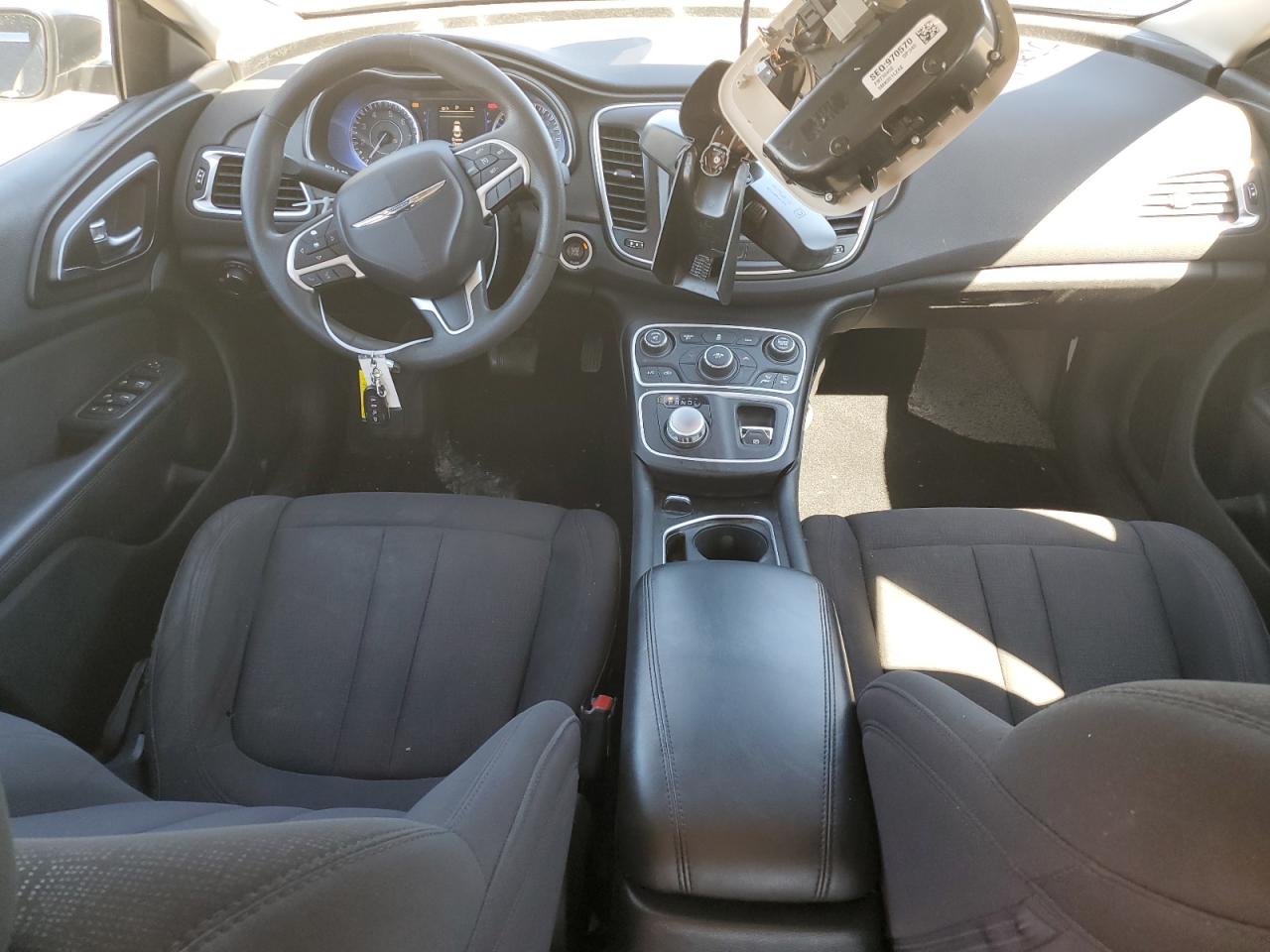 2015 Chrysler 200 - Image 8