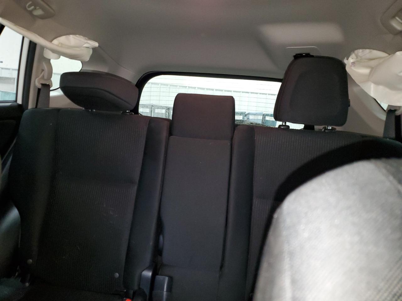 2017 Toyota RAV 4 - Image 10