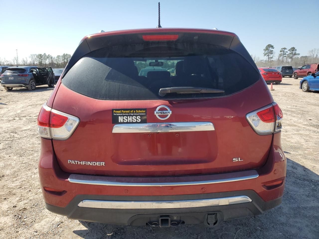 2015 Nissan Pathfinder - Image 6