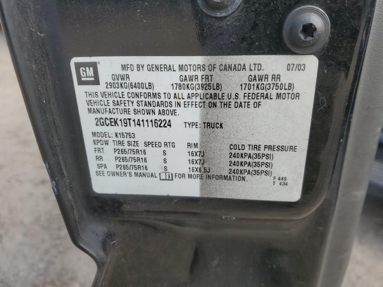 2004 Chevrolet Silverado - Image 12