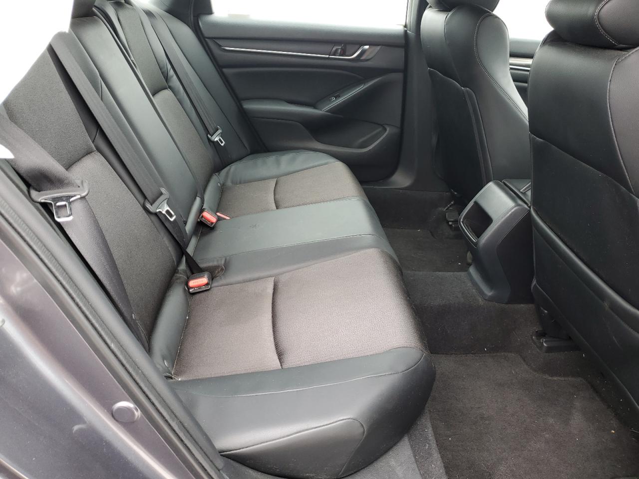 2018 Honda Accord - Image 10