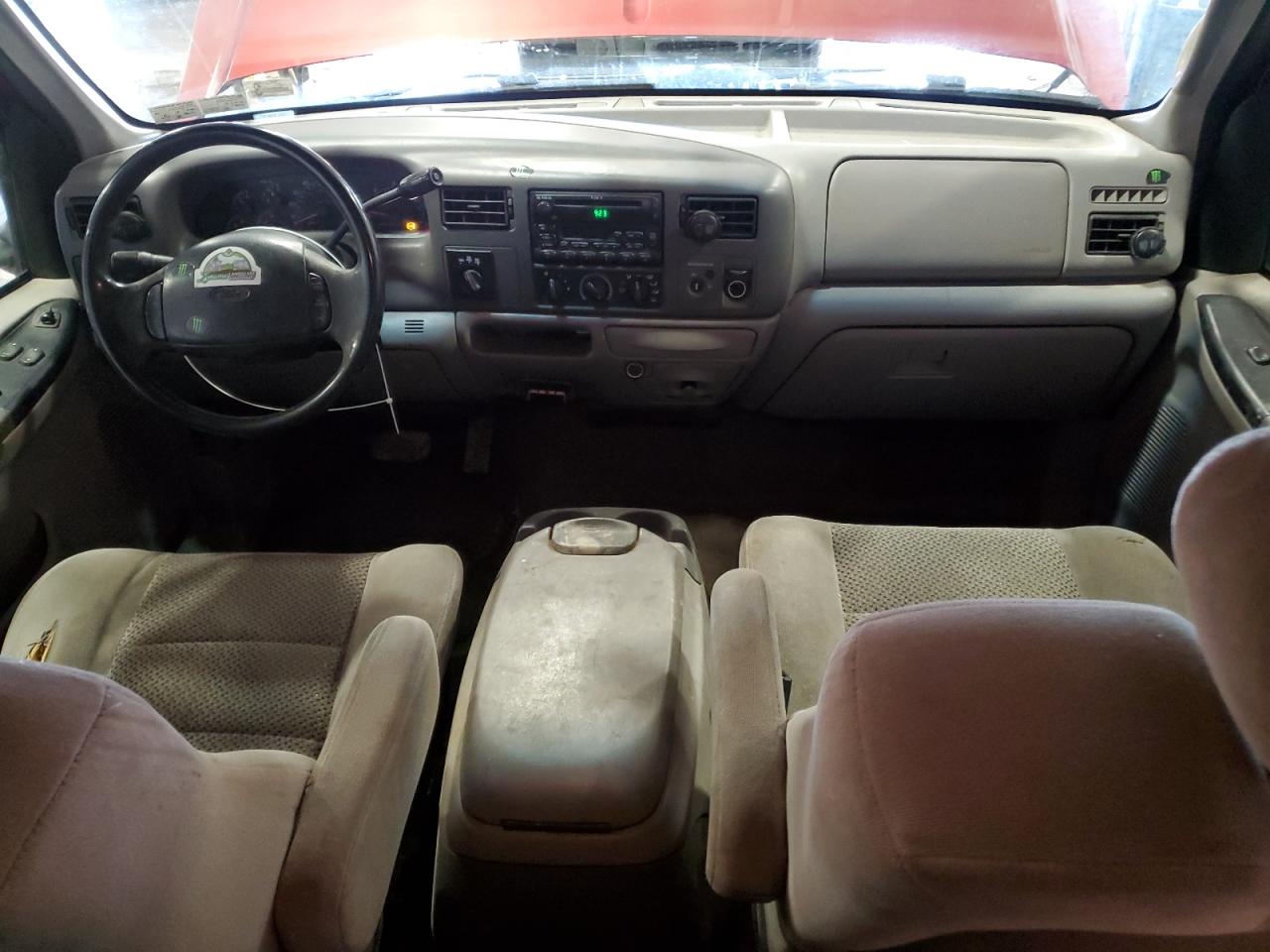 2001 Ford F250 - Image 8