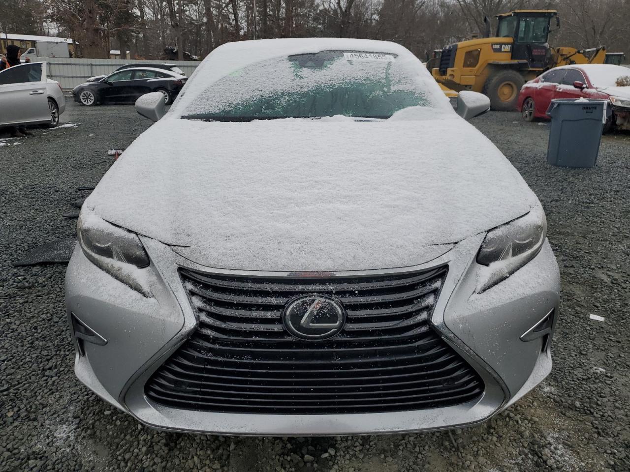 2016 Lexus ES - Image 5