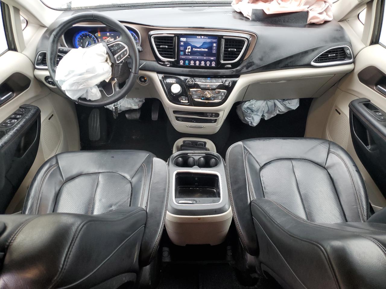 2018 Chrysler Pacifica - Image 8