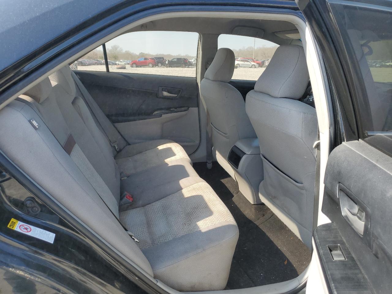 2014 Toyota Camry - Image 10