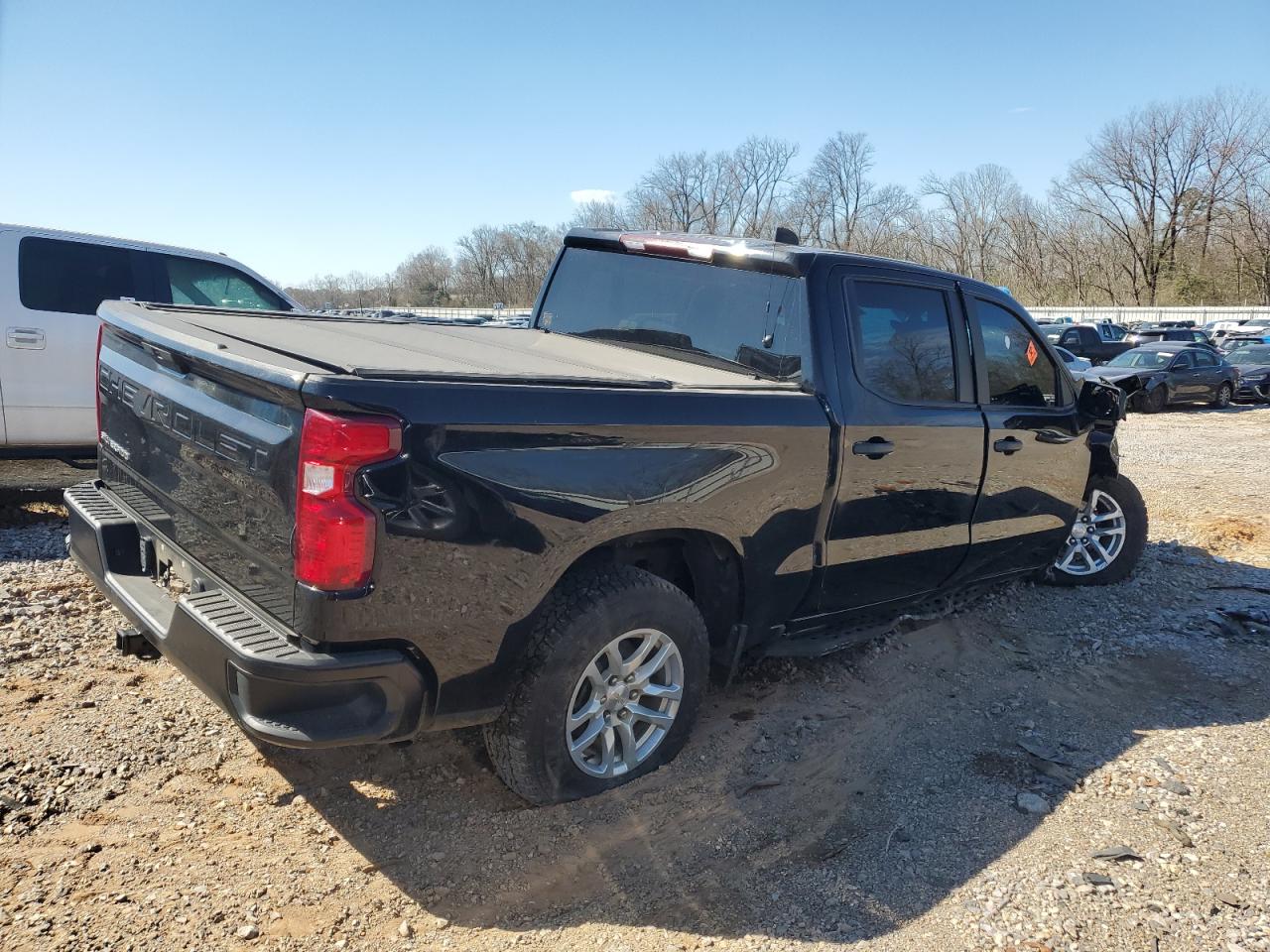 2021 Chevrolet Silverado - Image 3