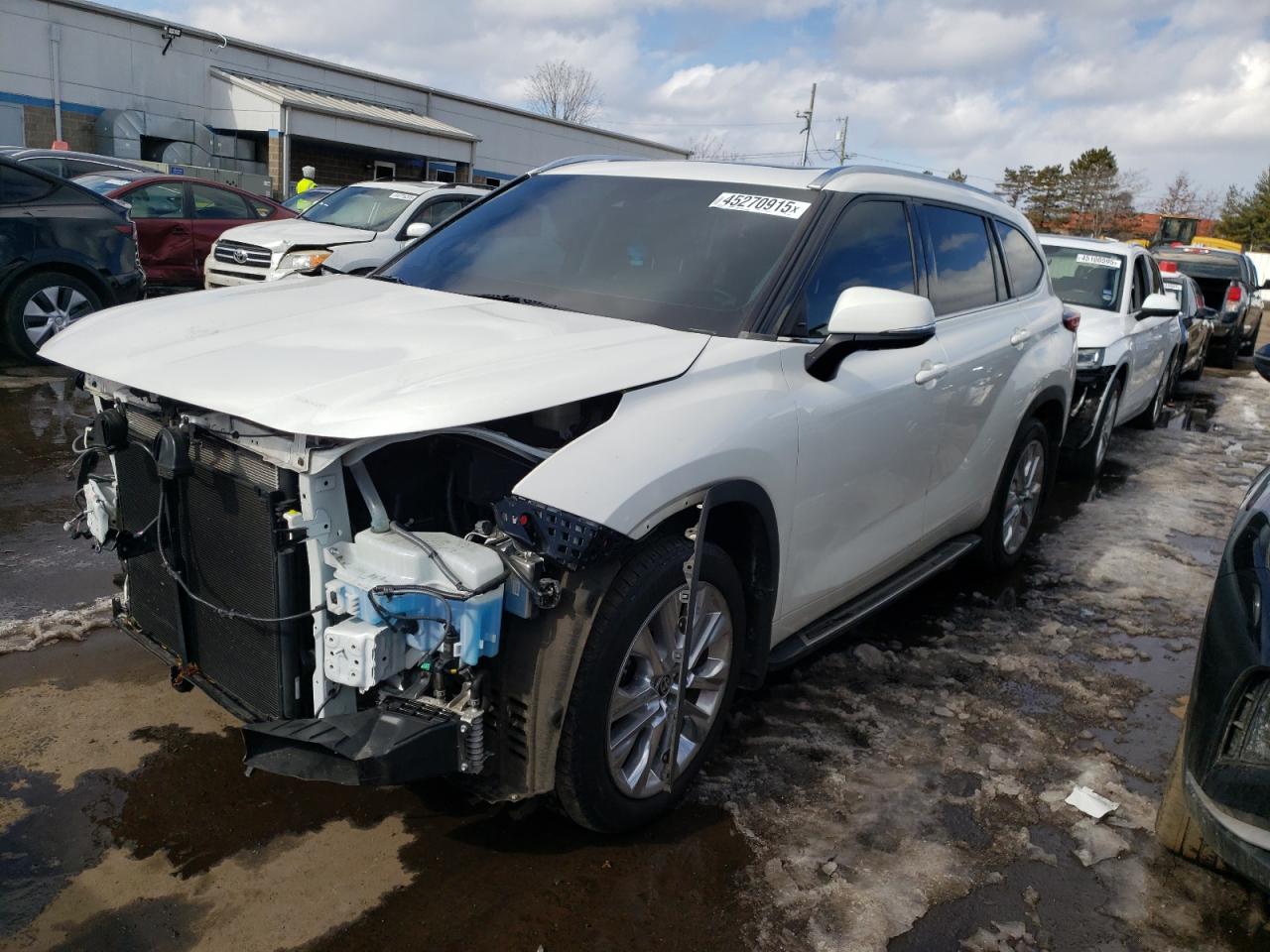 2020 Toyota Highlander - Image 1