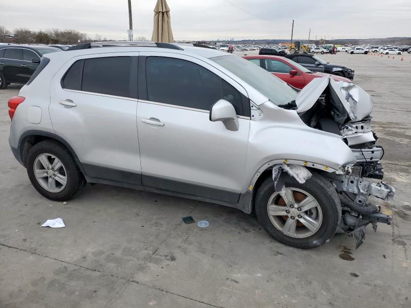  CHEVROLET TRAX 2020 Серебристый